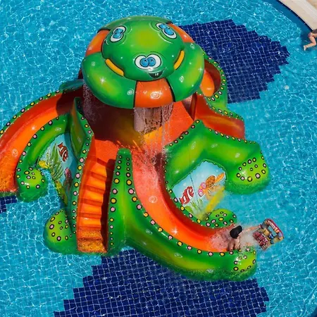 Szálloda Dream World Aqua Side